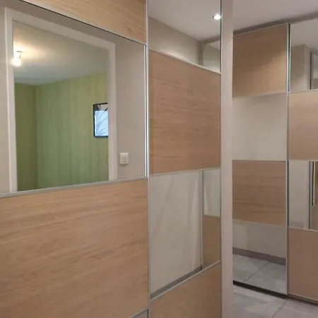 B8 Confort - Penfeld - Balcon Апартаменты *