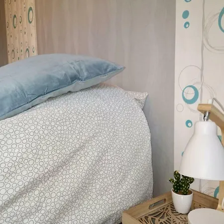 B8 Confort - Penfeld - Balcon Апартаменты Брест